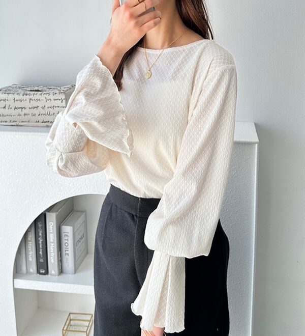 GeeRA（ジーラ）の「キャンディースリーブ表面感カットソー（カットソー）」｜詳細画像