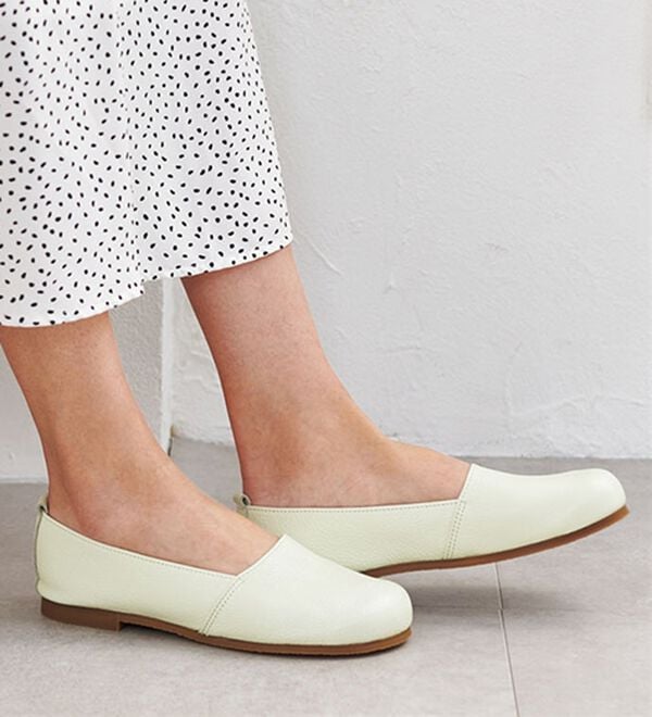 ルフラン（ルフラン）の「足指ゆったり５Ｅはだしシューズ（フラットシューズ）」｜詳細画像