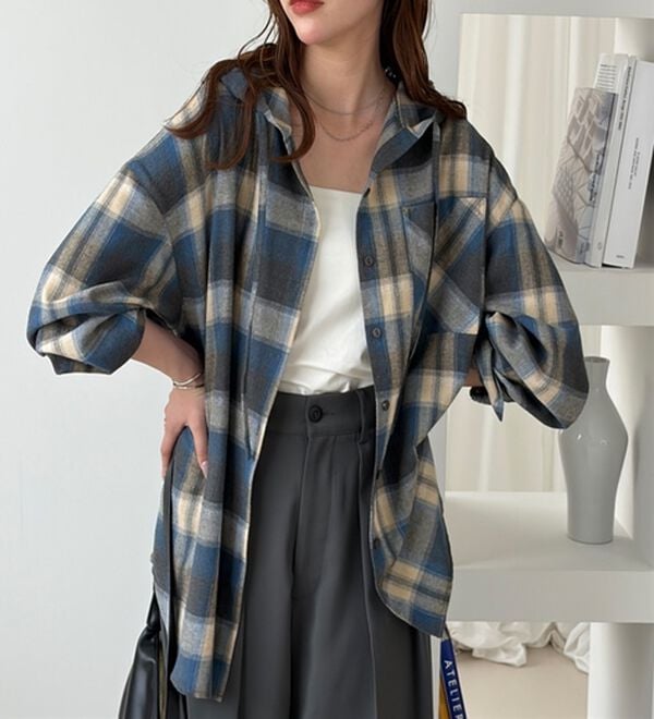 GeeRA（ジーラ）の「フード付きオーバーサイズチェックシャツ（シャツ）」｜詳細画像