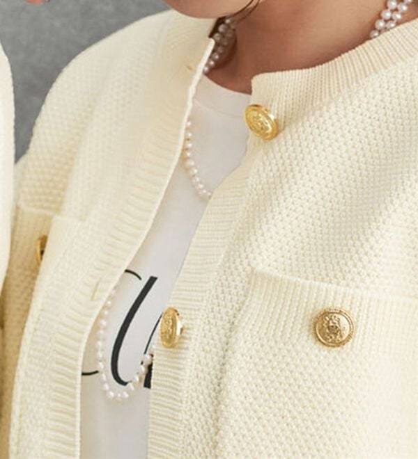 BELLUNA（ベルーナ）の「金ボタンジャケット風ニットカーディガン（ニットカーディガン）」｜詳細画像