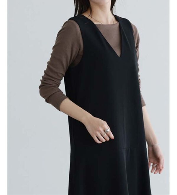 Pierrot（ピエロ）の「【選べる３ネック】華奢見えテレコリブカットソー（カットソー）」｜詳細画像