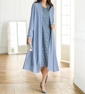 BELLUNA（ベルーナ）の「軽やかロングジャケットレースワンピースアンサンブル（ワンピースセットスーツ）」｜サックス