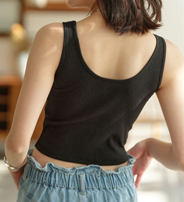 YU'NOW（ユナウ）の「カップ付クロップドタンクトップ（ブラトップ・カップ付きインナー）」｜詳細画像