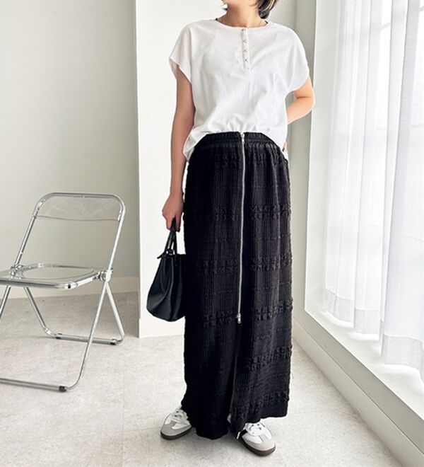 GeeRA（ジーラ）の「フロントジップカットスカート（ミニスカート）」｜詳細画像