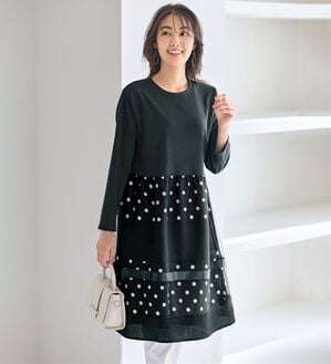 BELLUNA（ベルーナ）の「楽に可愛くチュール重ねドット柄チュニックワンピース（チュニックワンピース）」｜黒系