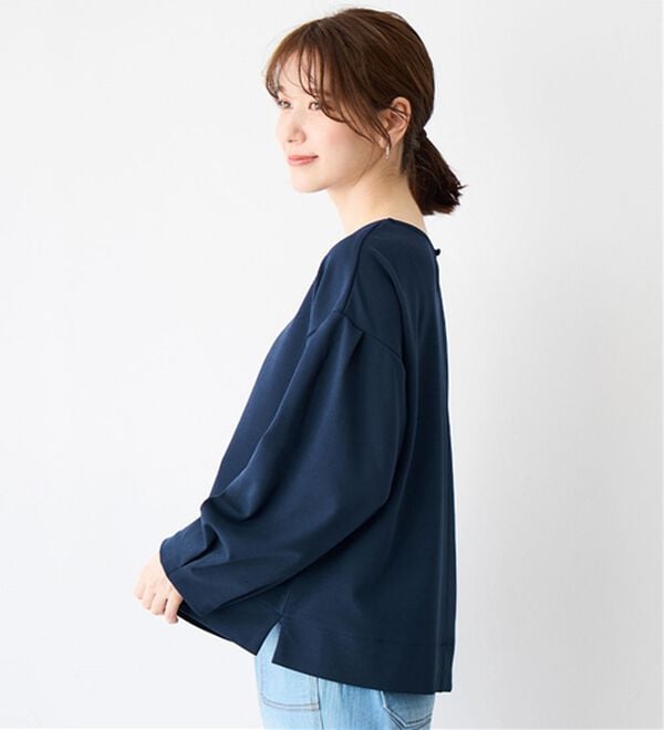 Viola e Viola（ヴィオラ エ ヴィオラ）の「【４つの機能付】楽キレイ袖タックブラウス（ブラウス）」｜詳細画像