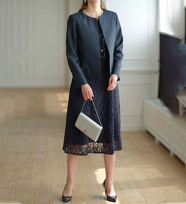 BELLUNA（ベルーナ）の「シャンタン素材ノーカラージャケットレースワンピースアンサンブル（ワンピースセットスーツ）」｜詳細画像