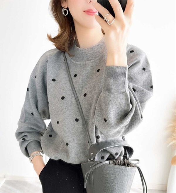 GeeRA（ジーラ）の「ドット柄ニットプルオーバー（ニット・セーター）」｜詳細画像