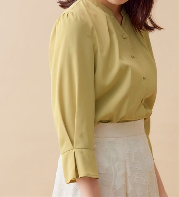 alotta（アロッタ）の「キャンディースリーブくるみボタンブラウス（ブラウス）」｜詳細画像