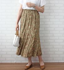 BELLUNA（ベルーナ）の「裾切替デザインフレアースカート（ひざ丈スカート）」