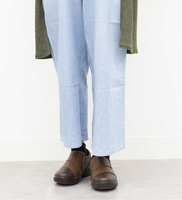 BELLUNA（ベルーナ）の「ゆったり５Ｅ配色美的ラインシューズ（スリッポン）」｜詳細画像