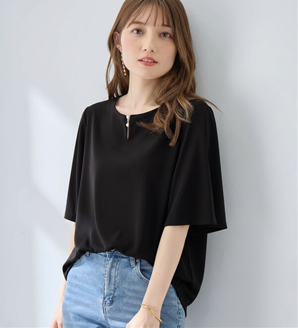 alotta（アロッタ）の「パールデザイン５分袖Ｔシャツブラウス（ブラウス）」｜詳細画像