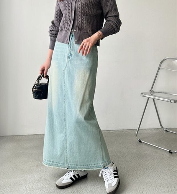 GeeRA（ジーラ）の「バックスリットデニムロングスカート（ロングスカート）」｜詳細画像
