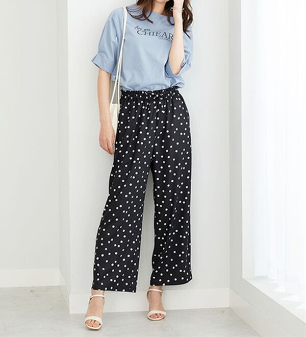 BELLUNA（ベルーナ）の「汗ジミ対策！袖タック使いロゴプルオーバー（カットソー）」｜詳細画像