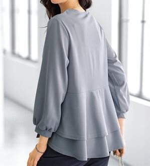 BELLUNA（ベルーナ）の「【再入荷】ボリューム袖美人顔バックフレアーＴブラウス（ブラウス）」｜詳細画像