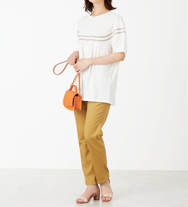 BELLUNA（ベルーナ）の「【Ｌａｇｒｉｌｕａ】配色ライン使いカットソーチュニック（チュニック）」｜詳細画像