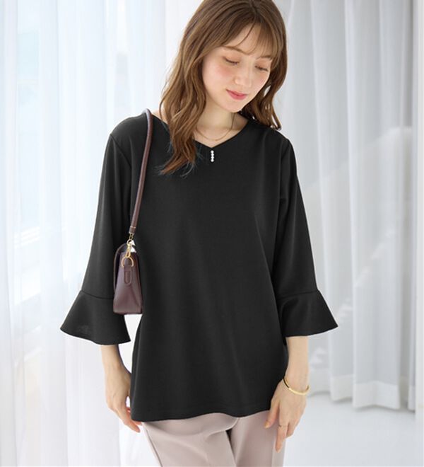 alotta（アロッタ）の「パール調ボタンフレアー袖ブラウスＴシャツ（ブラウス）」｜詳細画像