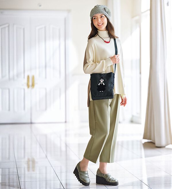 BELLUNA（ベルーナ）の「コサージュ付エレガントニット帽（帽子）」｜詳細画像