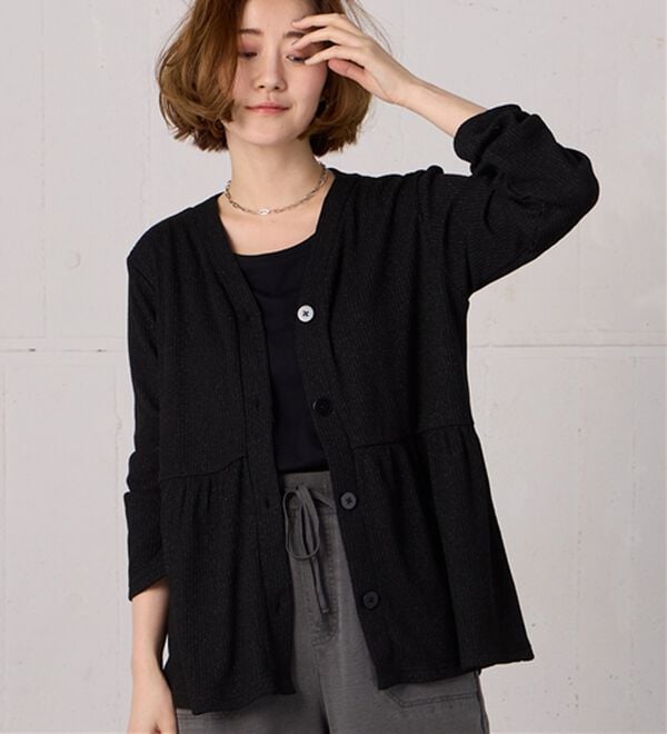 BELLUNA（ベルーナ）の「ラメ調リブ素材ペプラムカーディガン（ニットカーディガン）」｜詳細画像
