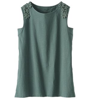 BELLUNA（ベルーナ）の「綿混素材脇汗対策フラワーレースインナー（タンクトップ・キャミソール）」｜グリーン