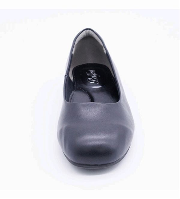 BELLUNA（ベルーナ）の「５Ｅ牛革フォーマルフラットパンプス（パンプス）」｜詳細画像