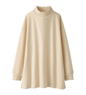 BELLUNA（ベルーナ）の「リブ使いがかわいい裏起毛トレーナー（チュニック）」｜アイボリー