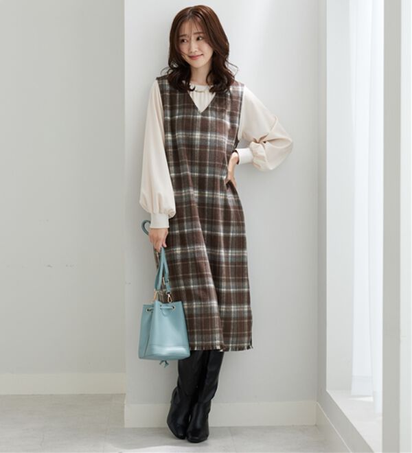 BELLUNA（ベルーナ）の「ポケット付！ふんわり起毛素材ジャンパースカート（ジャンパースカート）」｜詳細画像