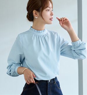 alotta（アロッタ）の「フリル衿ギャザーブラウス（ブラウス）」｜ブルーストライプ