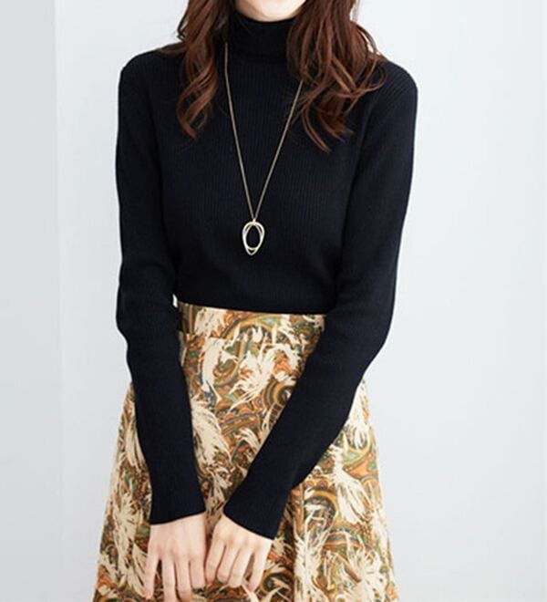 BELLUNA（ベルーナ）の「リブニットタートルプルオーバー（ニット・セーター）」｜詳細画像