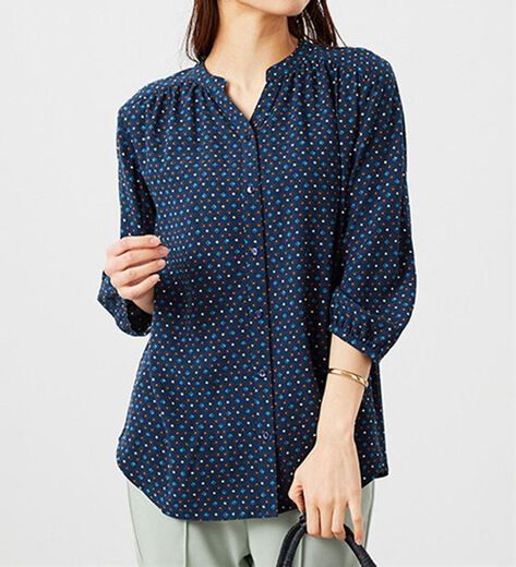 シャツ ブラウス レーヨン素材ギャザーデザインブラウス 花柄 上品 高級感 L レーヨン素材ギャザーデザインブラウス - ベルーナ公式