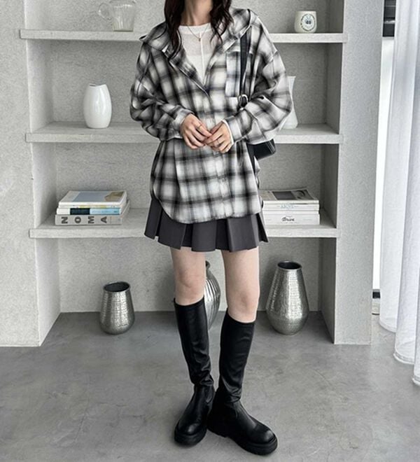 GeeRA（ジーラ）の「フード付きオーバーサイズシャツ（シャツ）」｜詳細画像