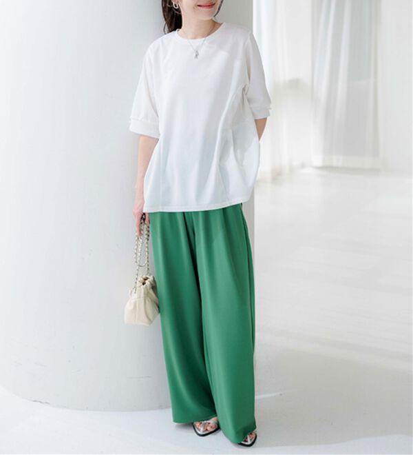 BELLUNA（ベルーナ）の「ジョーゼット素材タック使いＴブラウス（ブラウス）」｜詳細画像