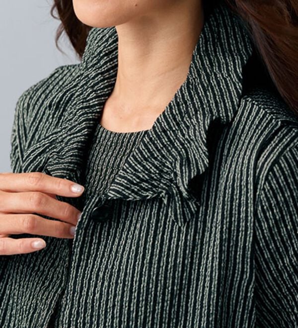 BELLUNA（ベルーナ）の「サッカー調素材ストライプベストアンサンブル（チュニックワンピース）」｜詳細画像