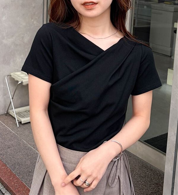 RANAN（ラナン）の「【ひんやり/UV対策】上品ドレープリブTシャツ（カットソー）」｜詳細画像