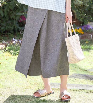 Viola e Viola（ヴィオラ エ ヴィオラ）の「麻調ラップ風ガウチョパンツ（ワイドパンツ・ガウチョ）」