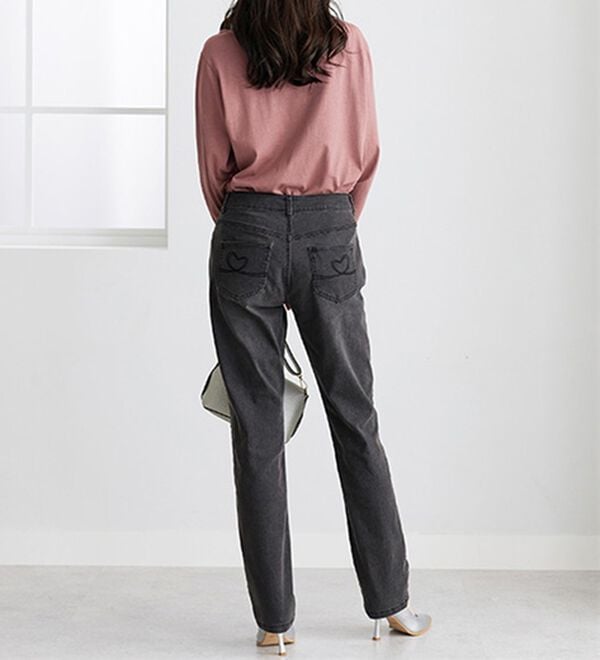 BELLUNA（ベルーナ）の「【暖かデニム】ふんわり裏起毛ストレッチスリムジーンズ（フルレングスパンツ）」｜詳細画像