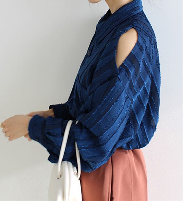 GeeRA（ジーラ）の「きらきらシアーストライプジャカードシャツ（シャツ）」｜詳細画像