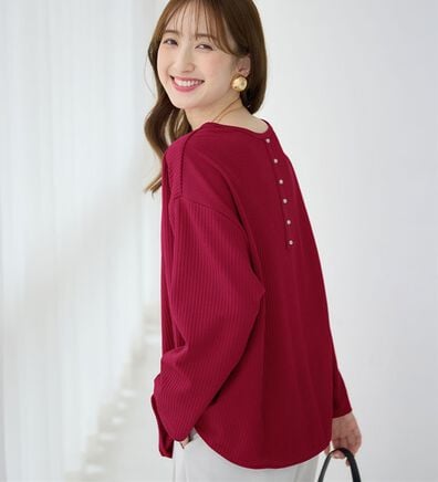 alotta（アロッタ）の「ラク綺麗！縦ラインジャカード前後２ＷＡＹゆるトップス（カットソー）」