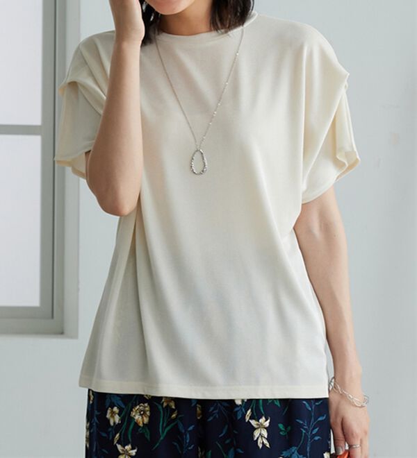 BELLUNA（ベルーナ）の「【2点セット】ネックレス付シャイニーかのこプルオーバー（カットソー）」｜詳細画像