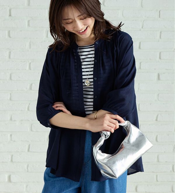 BELLUNA（ベルーナ）の「スラブ素材ギャザーデザインブラウス（ブラウス）」｜ネイビー