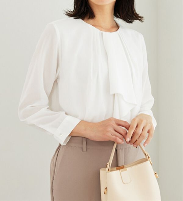 BELLUNA（ベルーナ）の「＜セレモニースタイル＞ボウタイデザインブラウス（ブラウス）」｜詳細画像