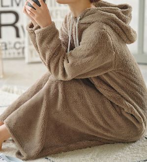 YU'NOW（ユナウ）の「ふんわりモコ　ボアルームウェアマキシワンピース（パジャマ・ルームウェア）」｜詳細画像