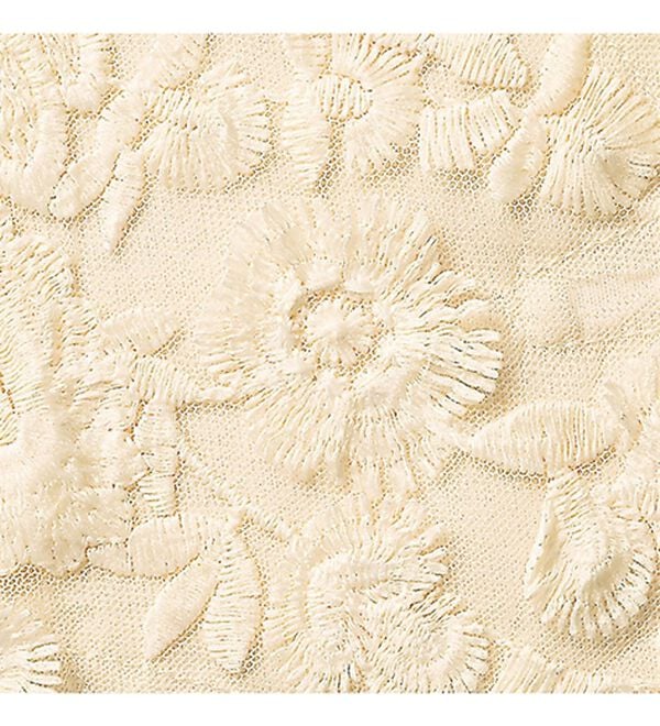 BELLUNA（ベルーナ）の「なめらかカットソー異素材使いプルオーバー（カットソー）」｜詳細画像