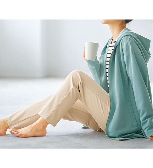 BELLUNA（ベルーナ）の「新触感！マシュマロみたいななめらかストレッチパンツ（フルレングスパンツ）」｜詳細画像