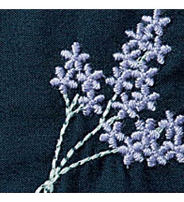 BELLUNA（ベルーナ）の「花柄刺しゅう切替デザインプルオーバー（カットソー）」｜詳細画像