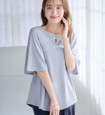 alotta（アロッタ）の「【接触冷感】パールデザイン５分袖Ｔシャツブラウス（ブラウス）」