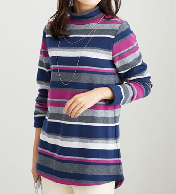 BELLUNA（ベルーナ）の「ふわふわ裏ファーハイネックプルオーバー（カットソー）」｜詳細画像