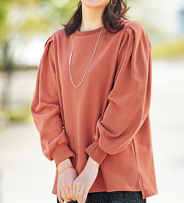 BELLUNA（ベルーナ）の「オーガニックコットン裏起毛スウェット（トレーナー・スウェット）」｜アプリコット