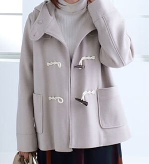BELLUNA（ベルーナ）の「ウール調素材ダッフルコート（ショートコート）」｜オフベージュ