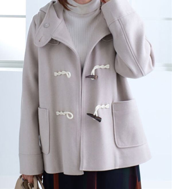 BELLUNA（ベルーナ）の「ウール調素材ダッフルコート（ショートコート）」｜オフベージュ